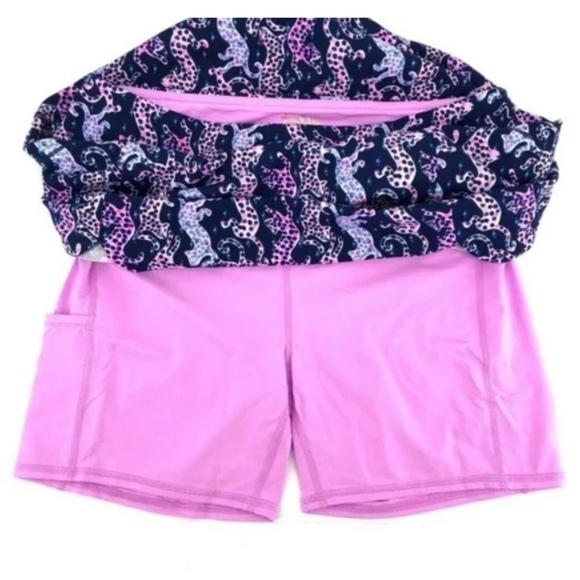 Lilly Pulitzer Luxletic Sabbia UPF 50+ skort in the Oyster Bay Navy On - Picture 2 of 9